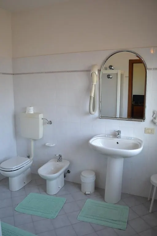 Albergo Elena Pianoro 3*,